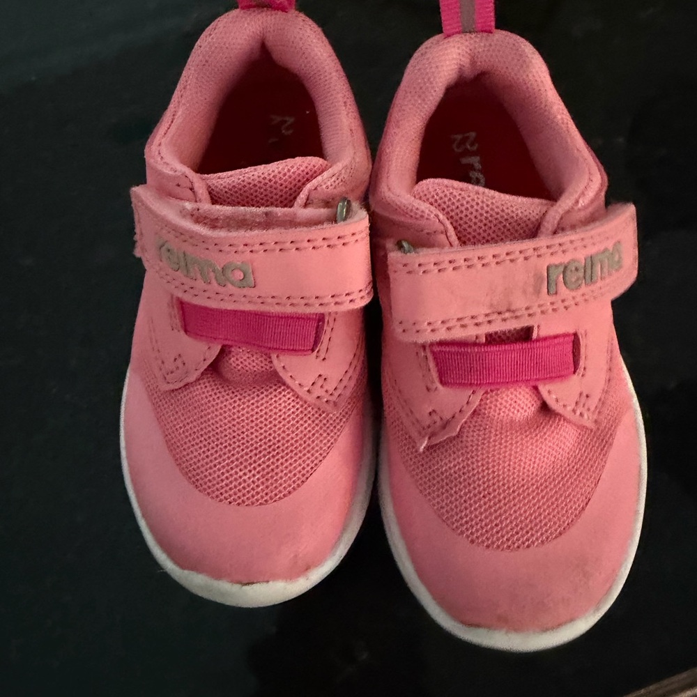 Reima Pink Kids Hook-and-Loop Sneakers toddler size 6/6.5